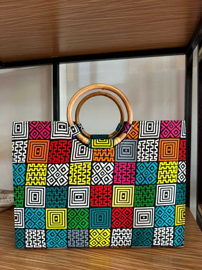 sac a main à la mode Ifèmi